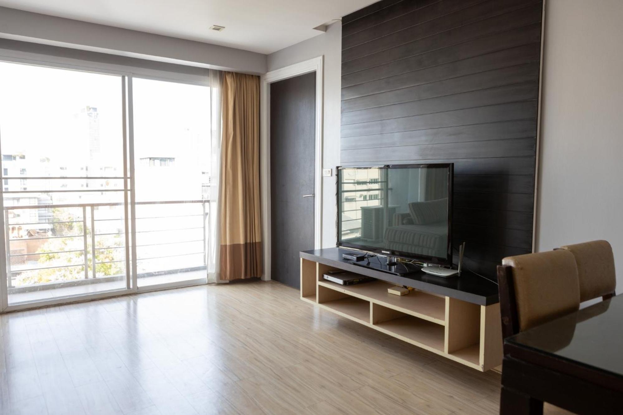 Go Inn Thonglor Бангкок Екстер'єр фото
