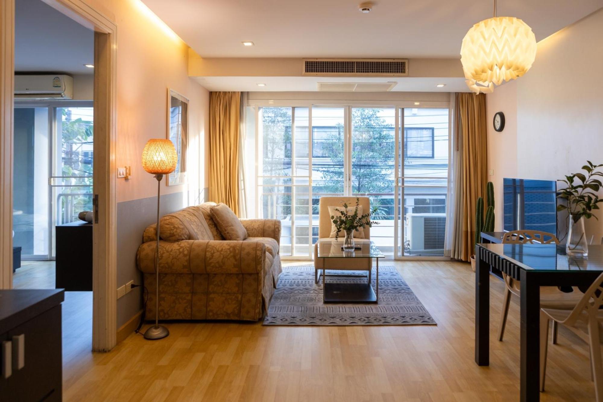 Go Inn Thonglor Бангкок Екстер'єр фото